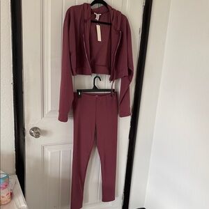 NWT Women's Burgundy Two-Piece Lounge Set - Hoodie & Leggings